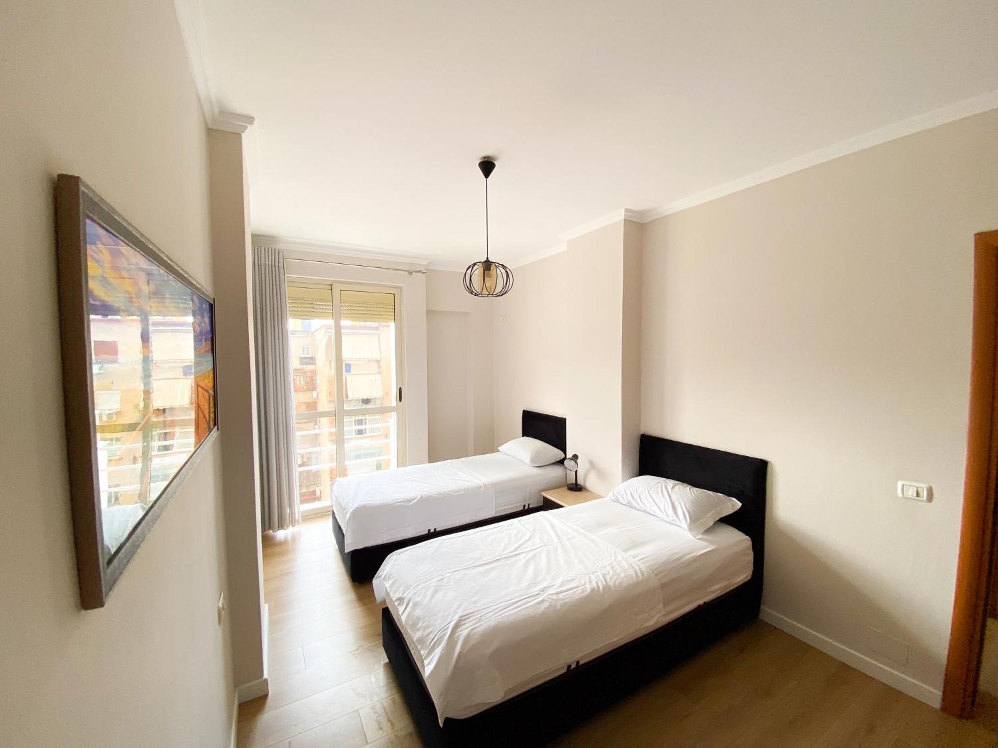 Apartament Modern At New Bazaar,